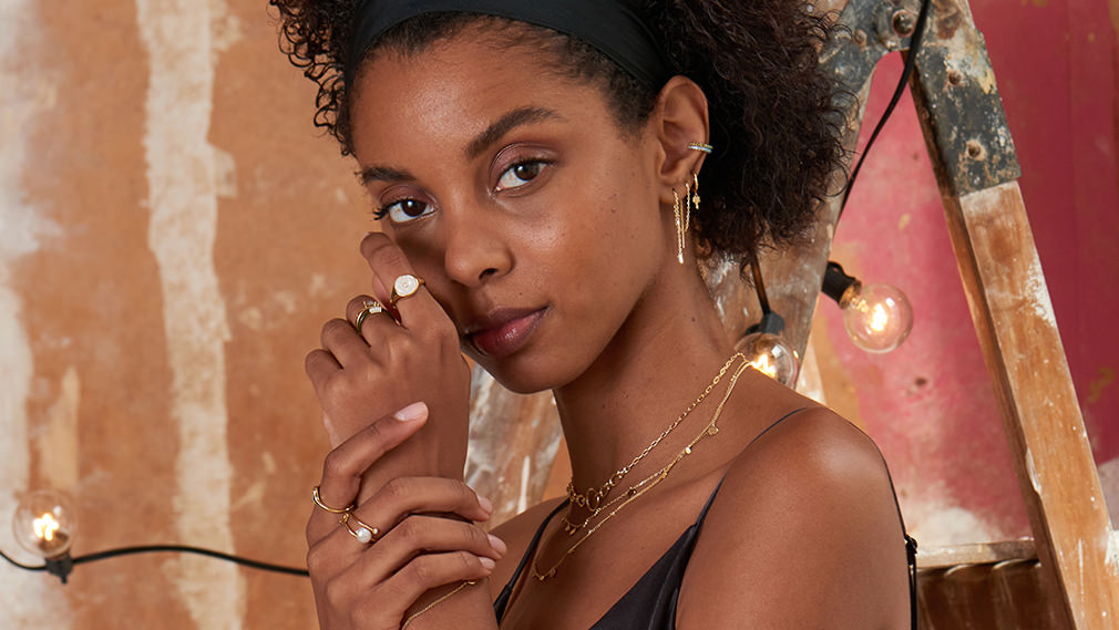 Sparkle This Christmas – How to Wear Glitz