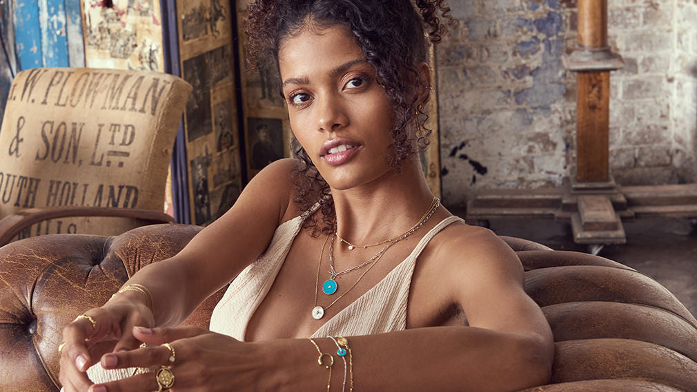 How to Wear Mix & Match Metal Jewelry