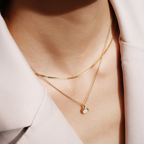Gold Mother of Pearl Pendant Necklace