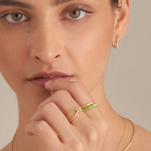 Gold Smooth Twist Thin Band Ring