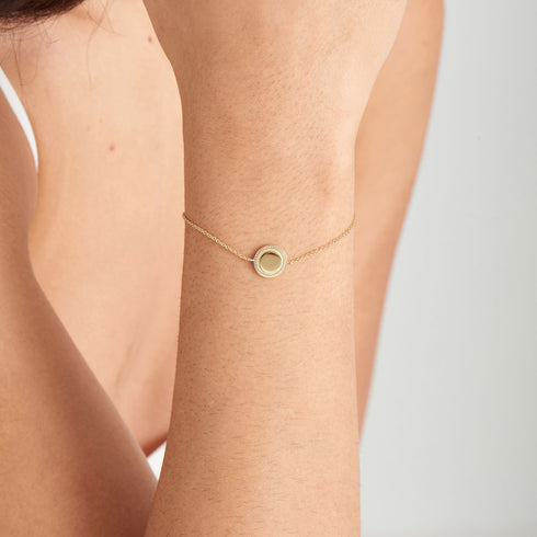 womens-gold-bracelet