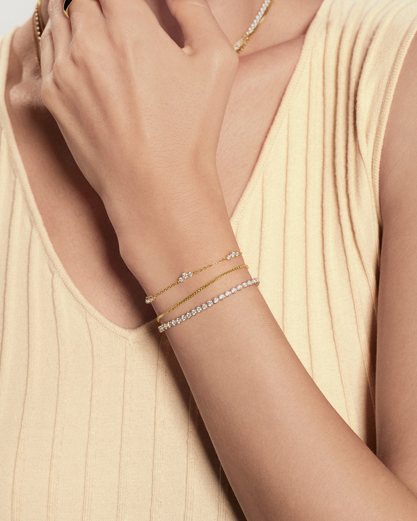 Gold Cluster Station Bracelet