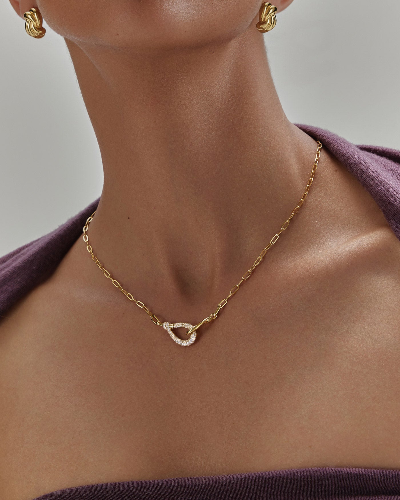 Gold Interlocked Pavé & Polished Knot Necklace