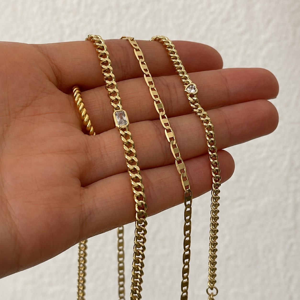 Perri Foia Leo Curb Link Necklace