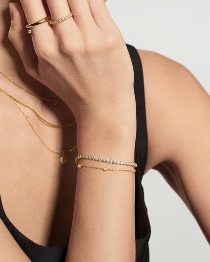 Gold Classic Bezel-Set Station Bracelet details view